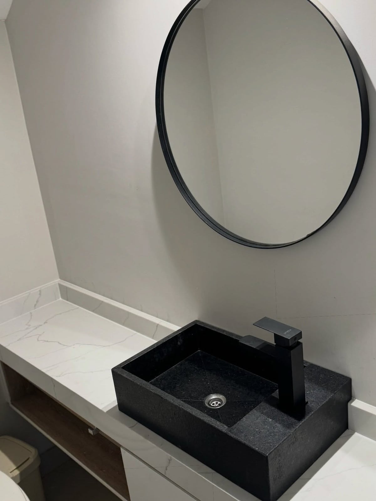 Toilette con mesada Purestone Altísimo